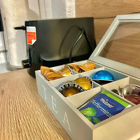 Explore Ch & Fr شقة